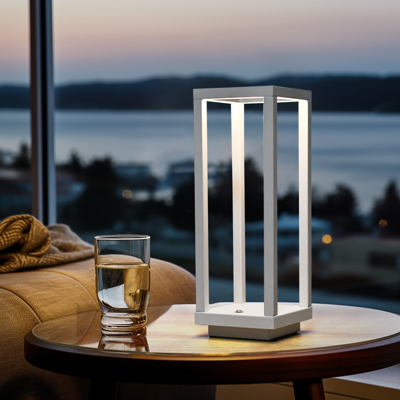 Outdoor Lighting Restaurant - LED Dokunmatik Şarjlı Masa Lambası Batı